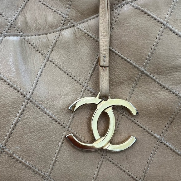 24k Gold HW Chanel Tote Bag - Picture 7 of 17